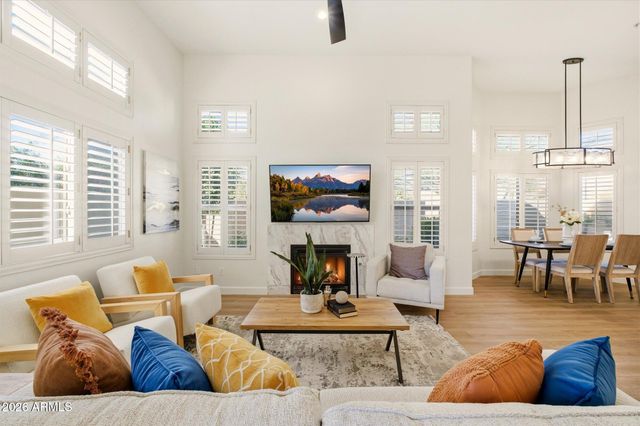 9070 E GARY Road 105, Scottsdale, AZ 85260