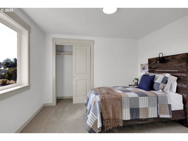 5161 Holly St, Springfield, OR 97478