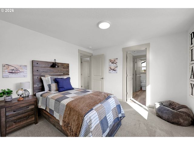 5161 Holly St, Springfield, OR 97478