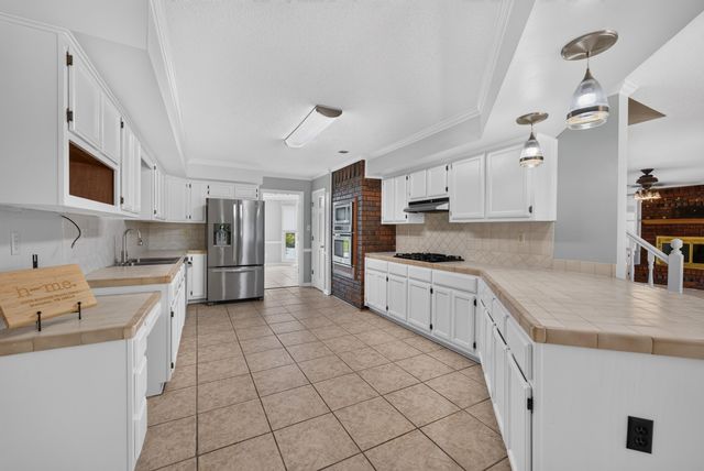 2668 MORNING WOODS DR, Memphis, TN 38016