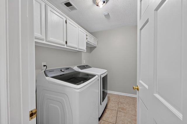 2668 MORNING WOODS DR, Memphis, TN 38016