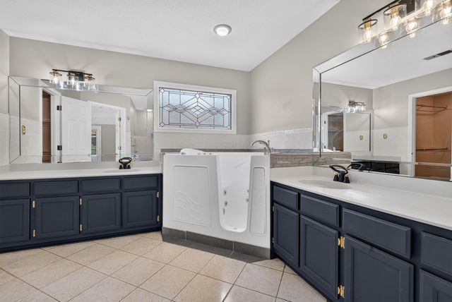 2668 MORNING WOODS DR, Memphis, TN 38016
