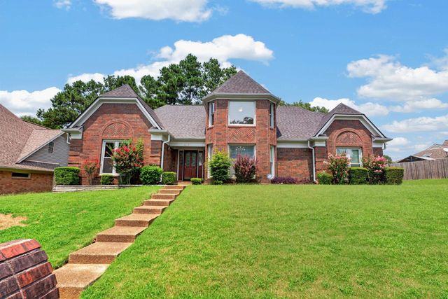 2668 MORNING WOODS DR, Memphis, TN 38016