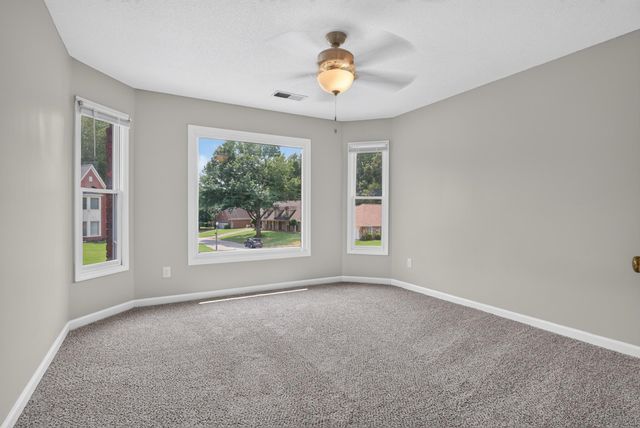 2668 MORNING WOODS DR, Memphis, TN 38016