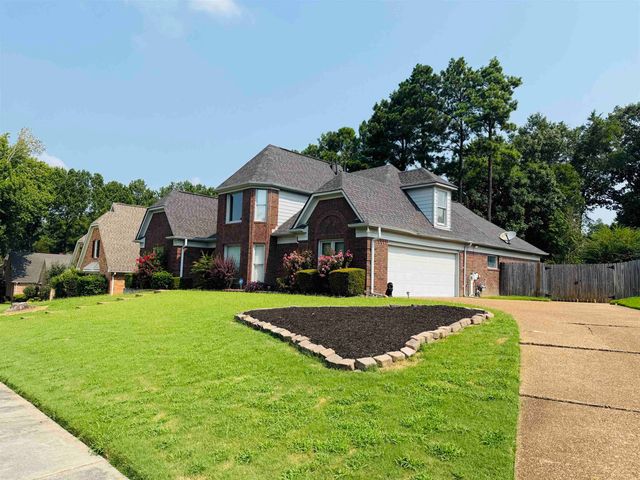 2668 MORNING WOODS DR, Memphis, TN 38016