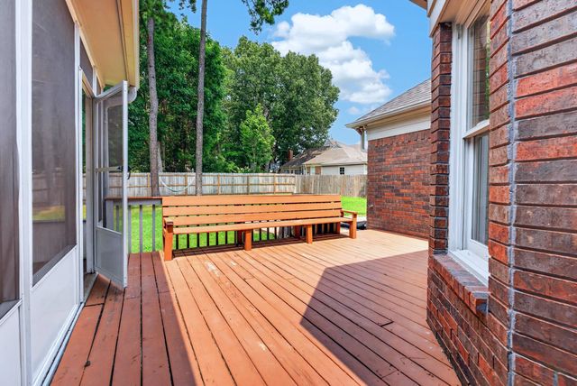 2668 MORNING WOODS DR, Memphis, TN 38016