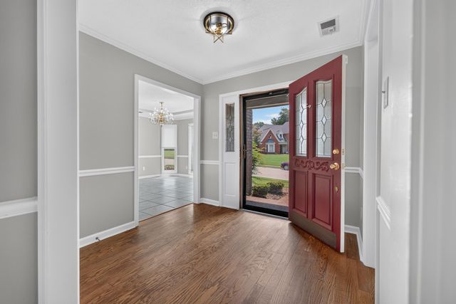 2668 MORNING WOODS DR, Memphis, TN 38016