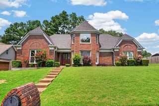 2668 MORNING WOODS DR, Memphis, TN 38016