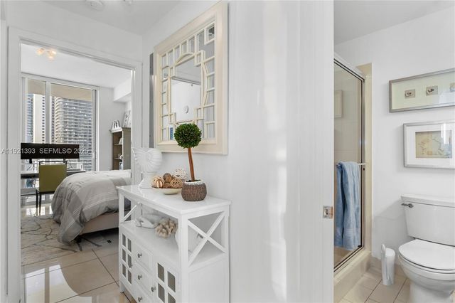 1111 SW 1st Ave 2925-N, Miami, FL 33130