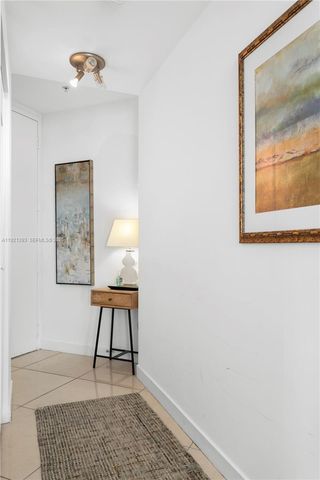 1111 SW 1st Ave 2925-N, Miami, FL 33130