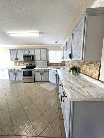 210 Secretariat Street, Georgetown, KY 40324