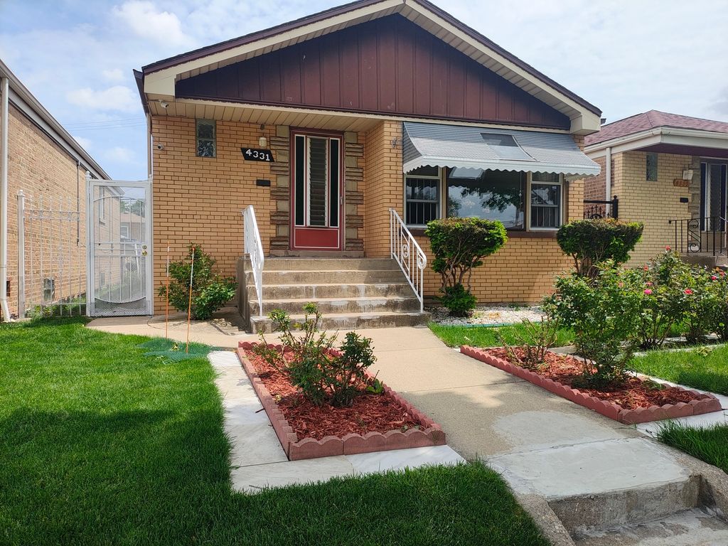 4331 S Homan Avenue, Chicago, IL 60632