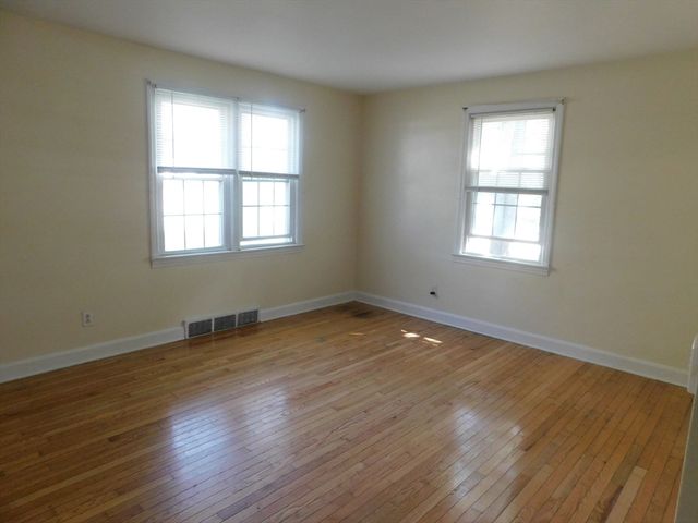 95 Cheshire Rd, Pittsfield, MA 01201