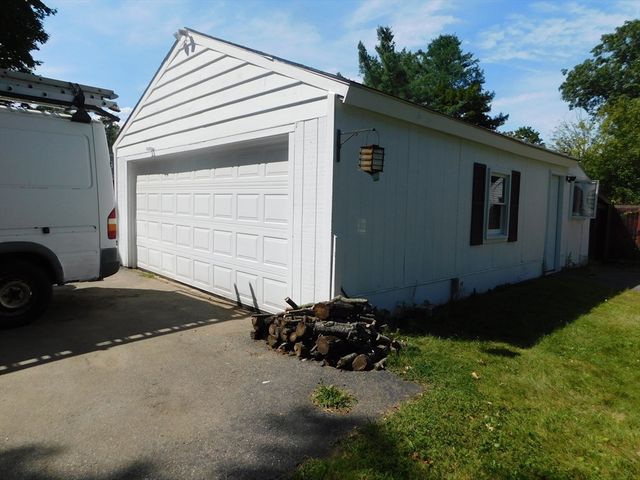 95 Cheshire Rd, Pittsfield, MA 01201