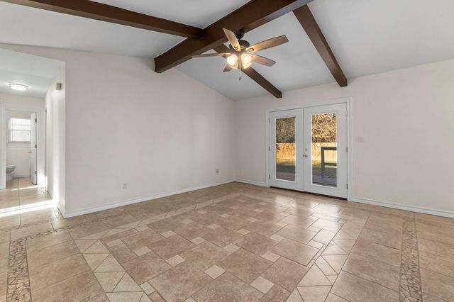 2016 Nevada ST, San Marcos, TX 78666