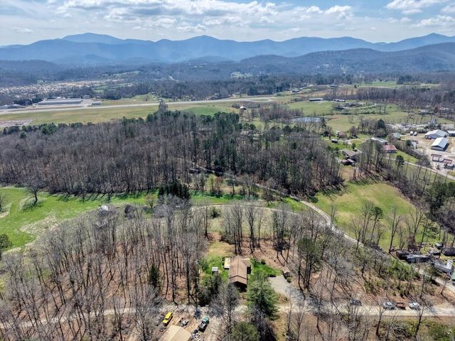 56 England Lane, Blairsville, GA 30512