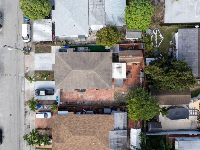 115 NW 56th Ave, Miami, FL 33126