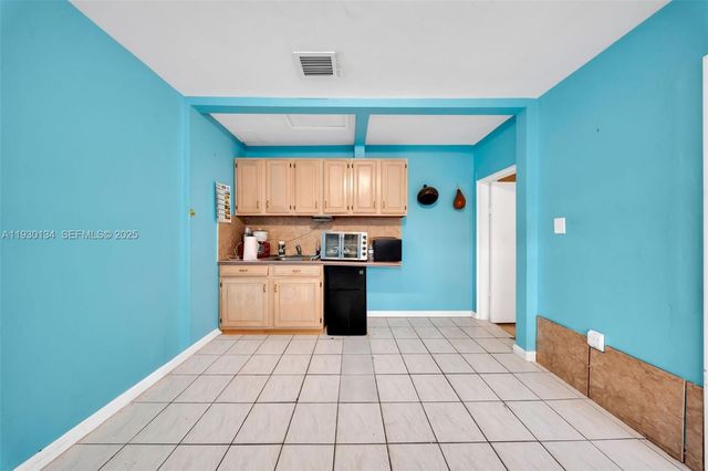 115 NW 56th Ave, Miami, FL 33126