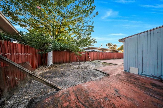 115 NW 56th Ave, Miami, FL 33126