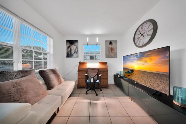 115 NW 56th Ave, Miami, FL 33126