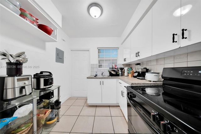 115 NW 56th Ave, Miami, FL 33126