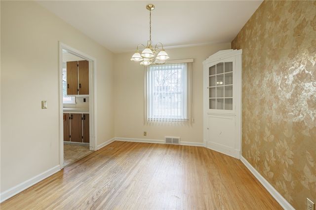 127 Barry Road, Irondequoit, NY 14617