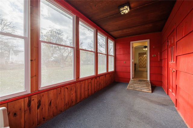 127 Barry Road, Irondequoit, NY 14617