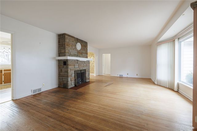 127 Barry Road, Irondequoit, NY 14617