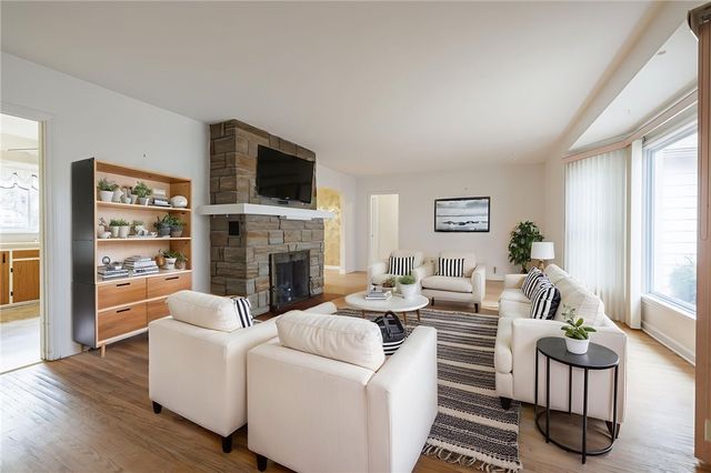 127 Barry Road, Irondequoit, NY 14617