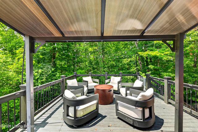 12918 Wooded Forest Rd, Louisville, KY 40243