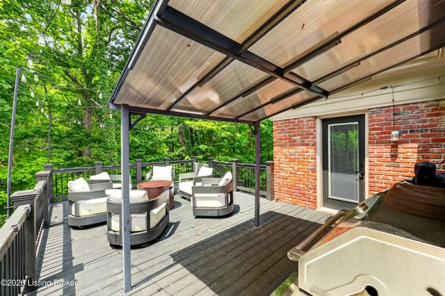 12918 Wooded Forest Rd, Louisville, KY 40243