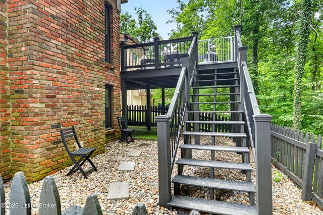 12918 Wooded Forest Rd, Louisville, KY 40243
