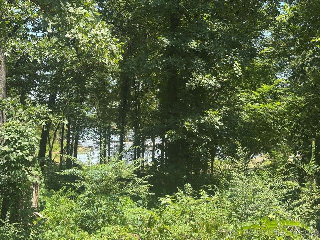 1372 Warren Road, Eufaula, OK 74432