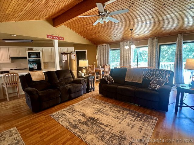 1372 Warren Road, Eufaula, OK 74432