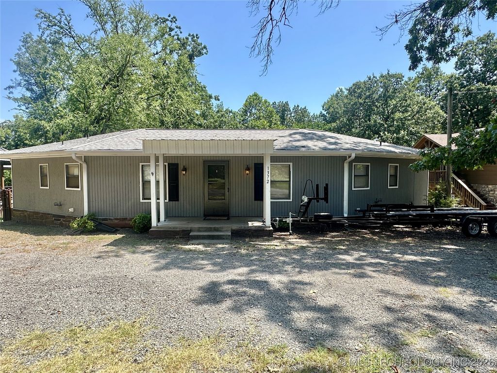 1372 Warren Road, Eufaula, OK 74432