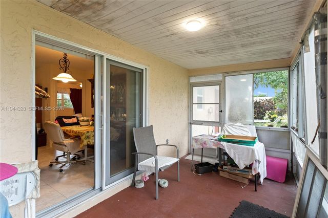 412 SW Natura Ave, Deerfield Beach, FL 33441