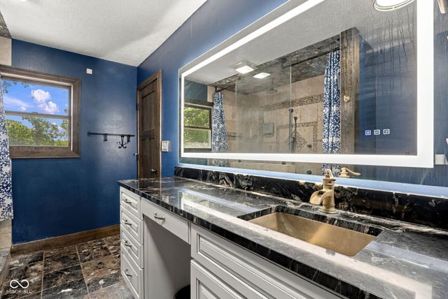 8671 S Kinman Drive, Nineveh, IN 46164