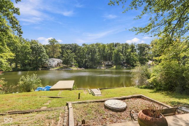 8671 S Kinman Drive, Nineveh, IN 46164