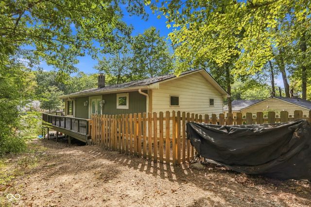 8671 S Kinman Drive, Nineveh, IN 46164