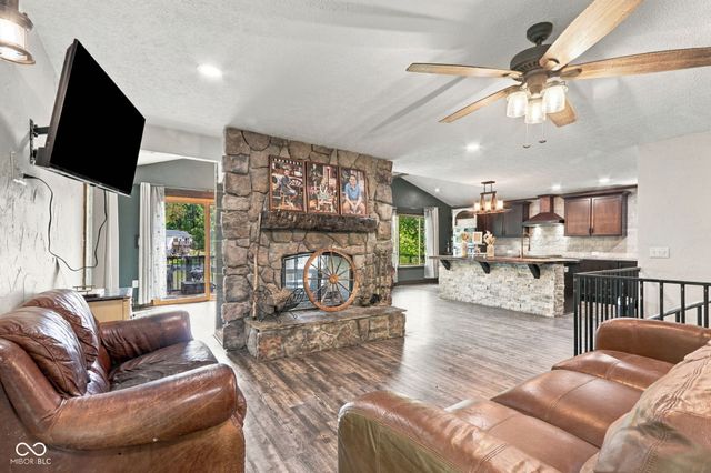 8671 S Kinman Drive, Nineveh, IN 46164