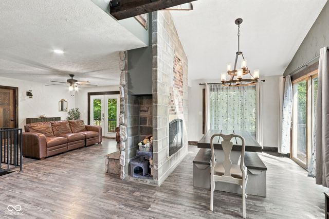 8671 S Kinman Drive, Nineveh, IN 46164