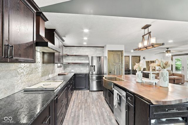 8671 S Kinman Drive, Nineveh, IN 46164