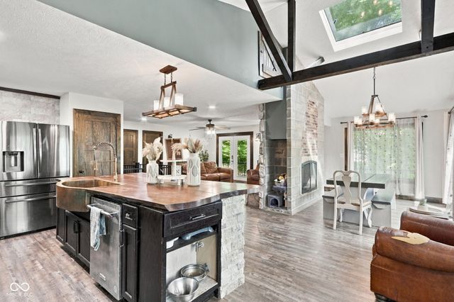 8671 S Kinman Drive, Nineveh, IN 46164