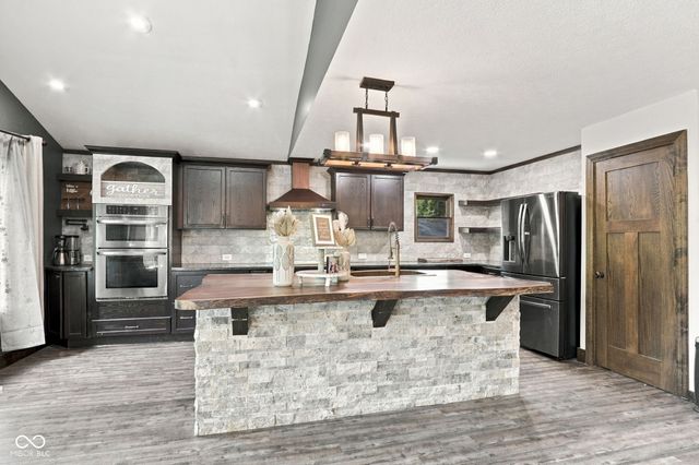 8671 S Kinman Drive, Nineveh, IN 46164
