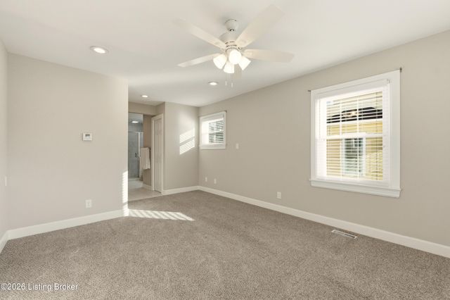 7809 New La Grange Rd, Louisville, KY 40222