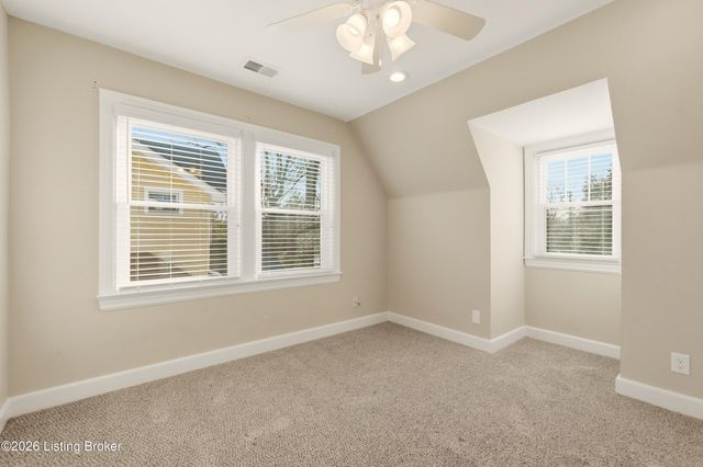 7809 New La Grange Rd, Louisville, KY 40222