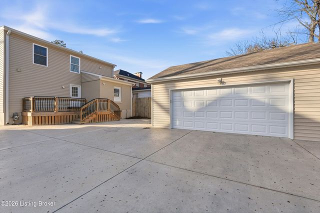 7809 New La Grange Rd, Louisville, KY 40222