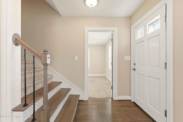 7809 New La Grange Rd, Louisville, KY 40222