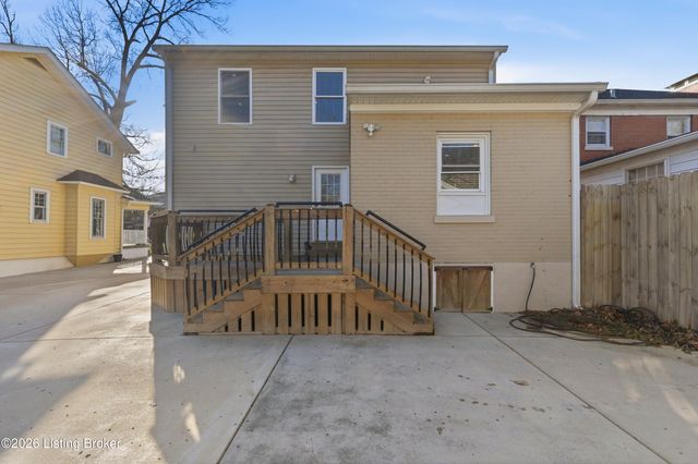 7809 New La Grange Rd, Louisville, KY 40222