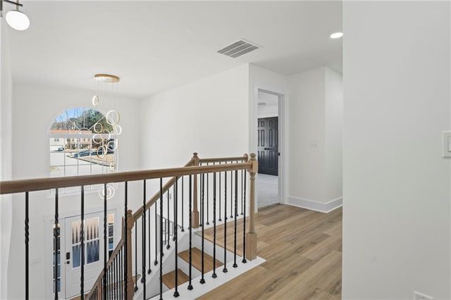 2462 Wrangler SW Drive, Atlanta, GA 30331